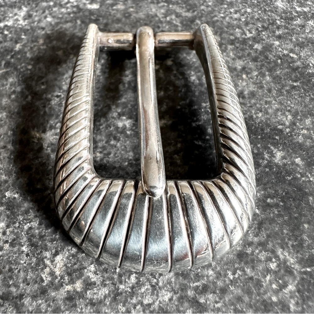 Southwest style belt buckle, excellent condition. Vintage circa 1980’s.